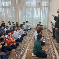 مراسم زیارت عاشورا دبستان شیخ محمد خیابانی-1404